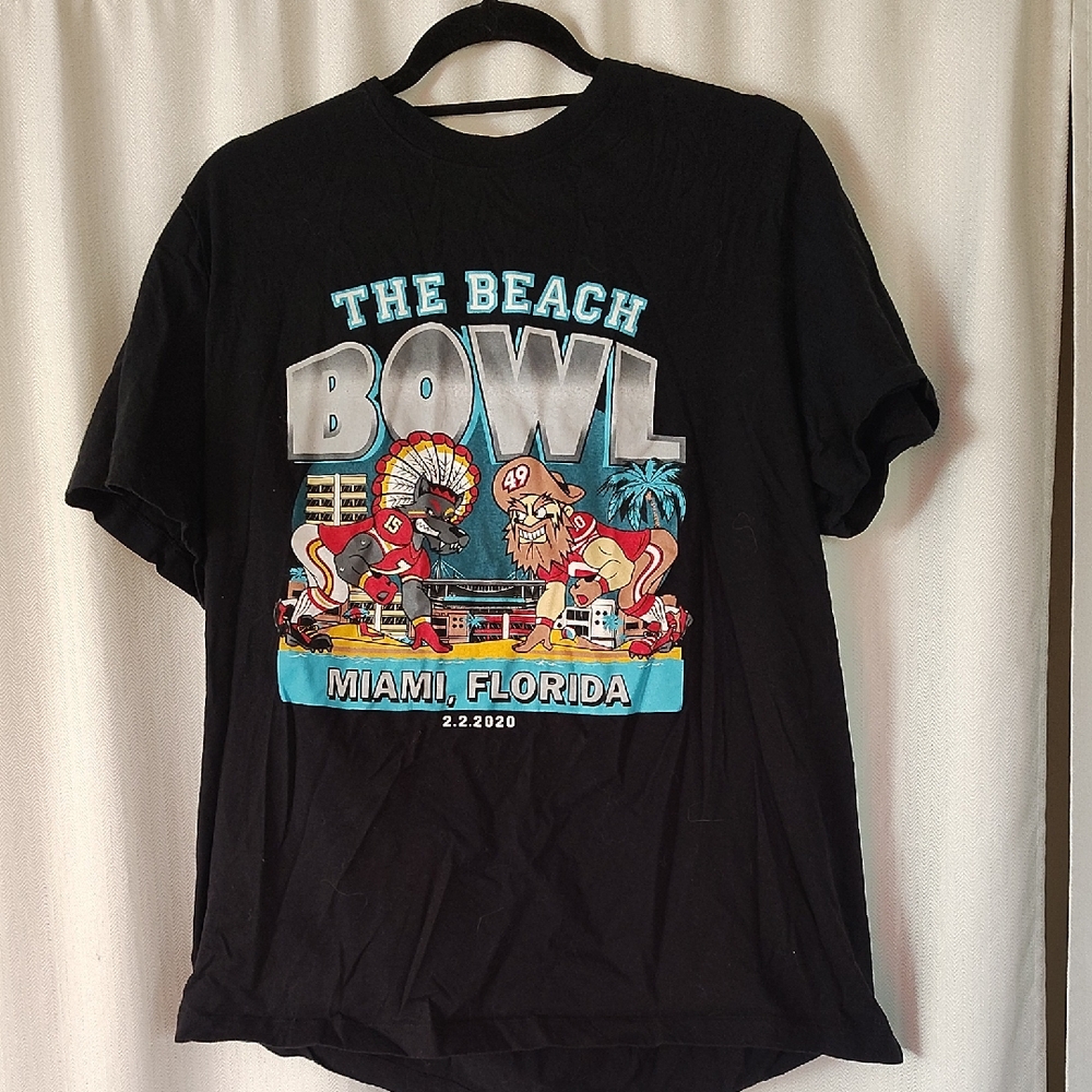 Black Graphic Tee - The Beach Bowl